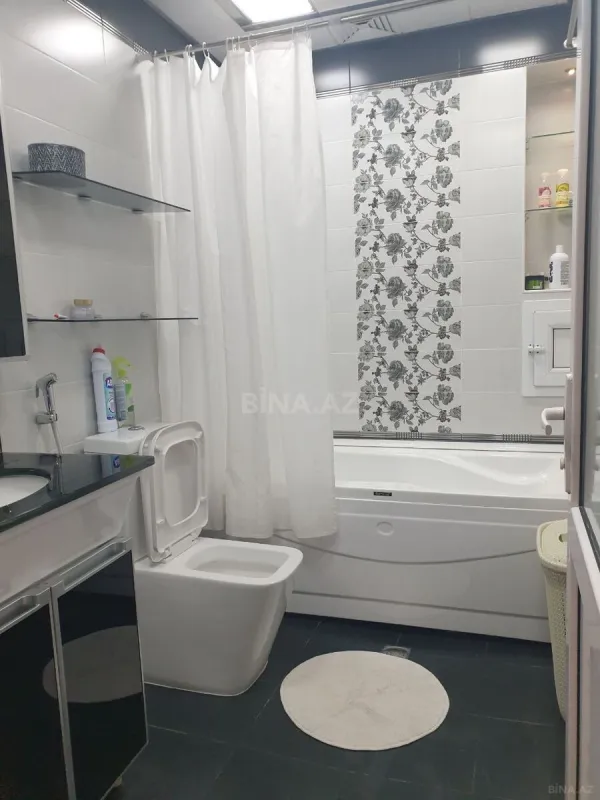 Kirayə verilir 2 otaqlı mənzil 65 m²