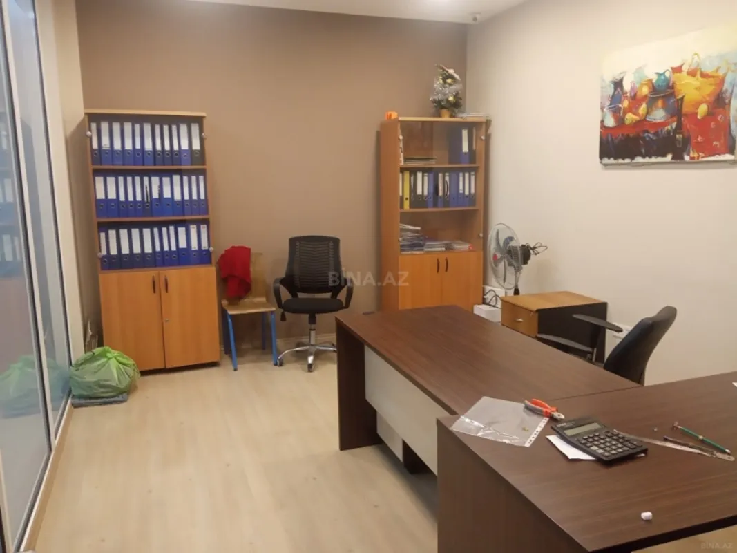 Kirayə verilir 4 otaqlı ofis 300 m²