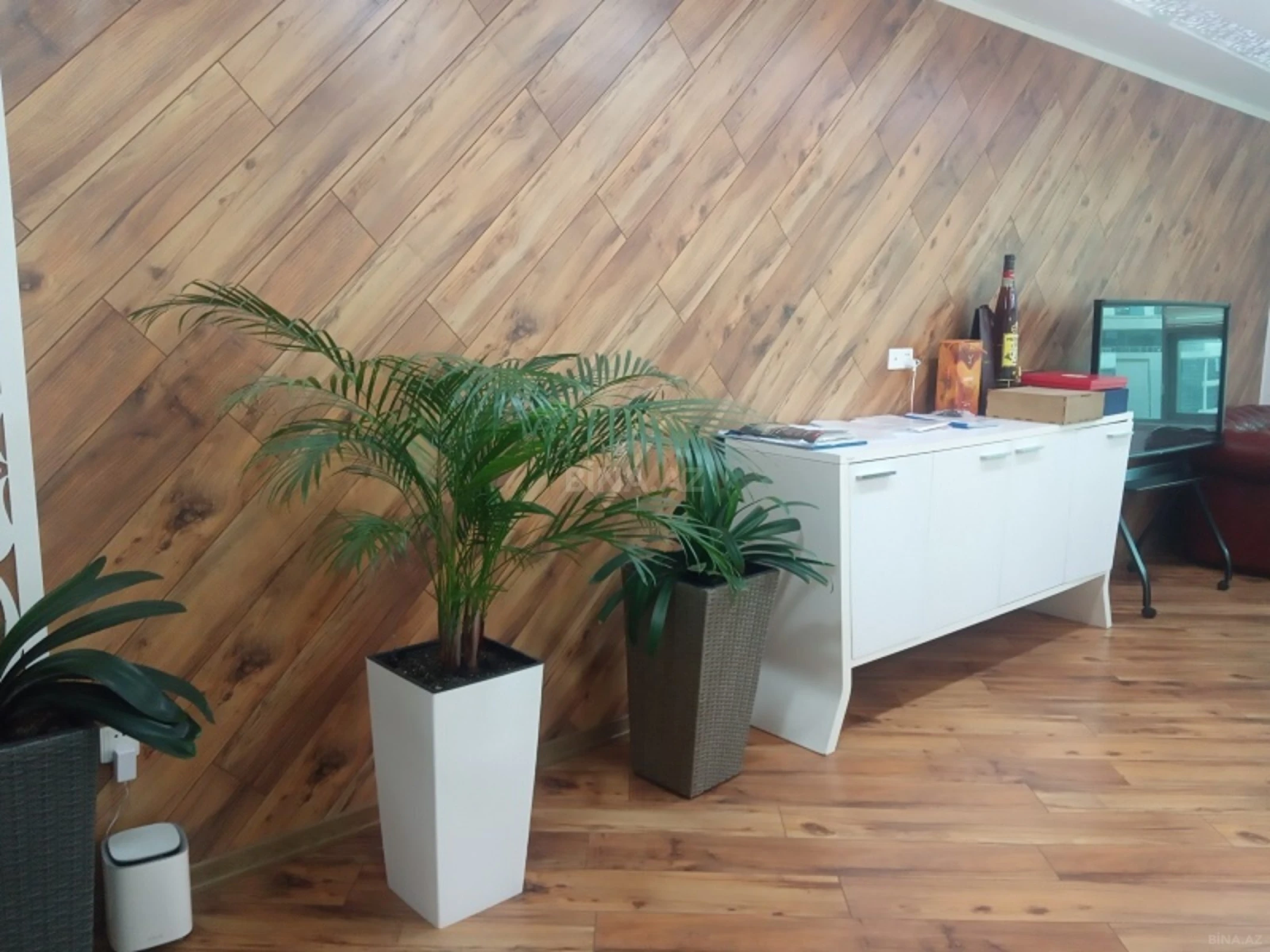 Kirayə verilir 4 otaqlı ofis 300 m²