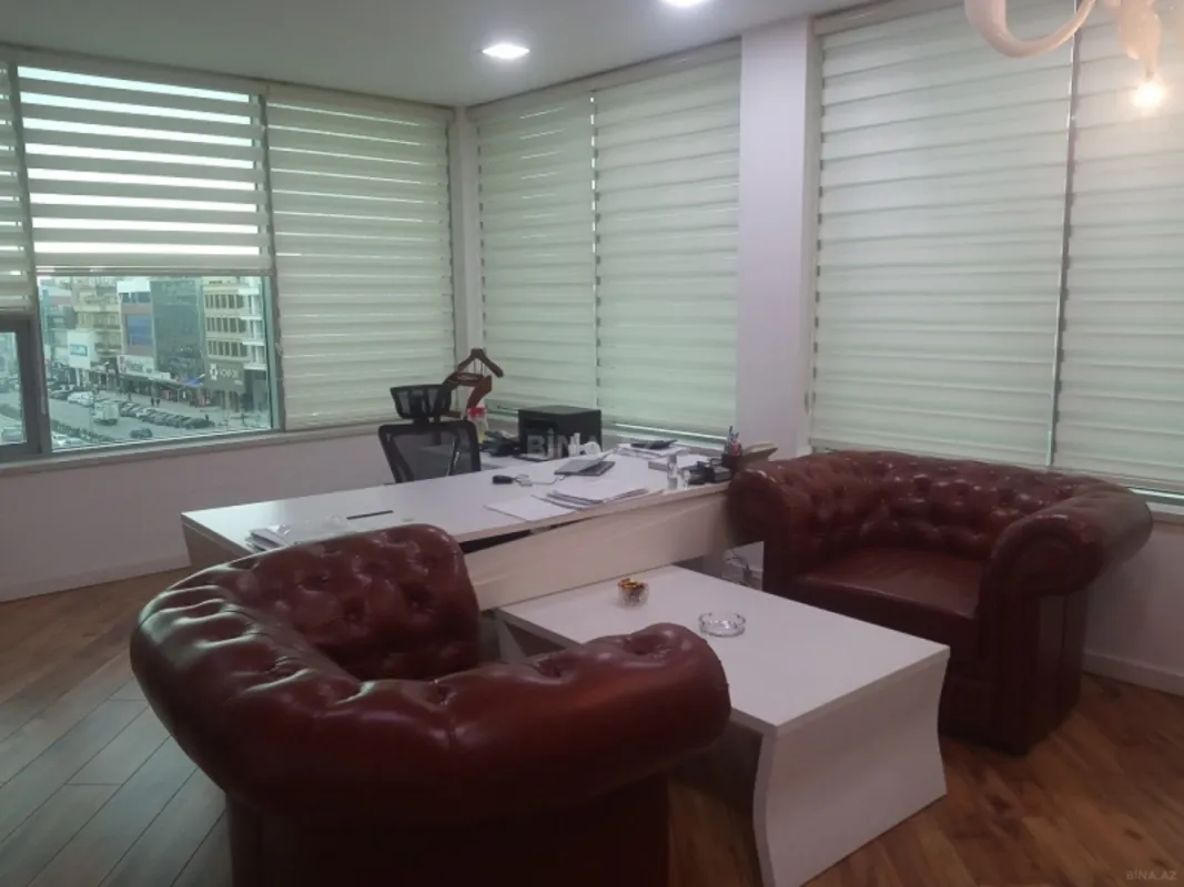 Kirayə verilir 4 otaqlı ofis 300 m²