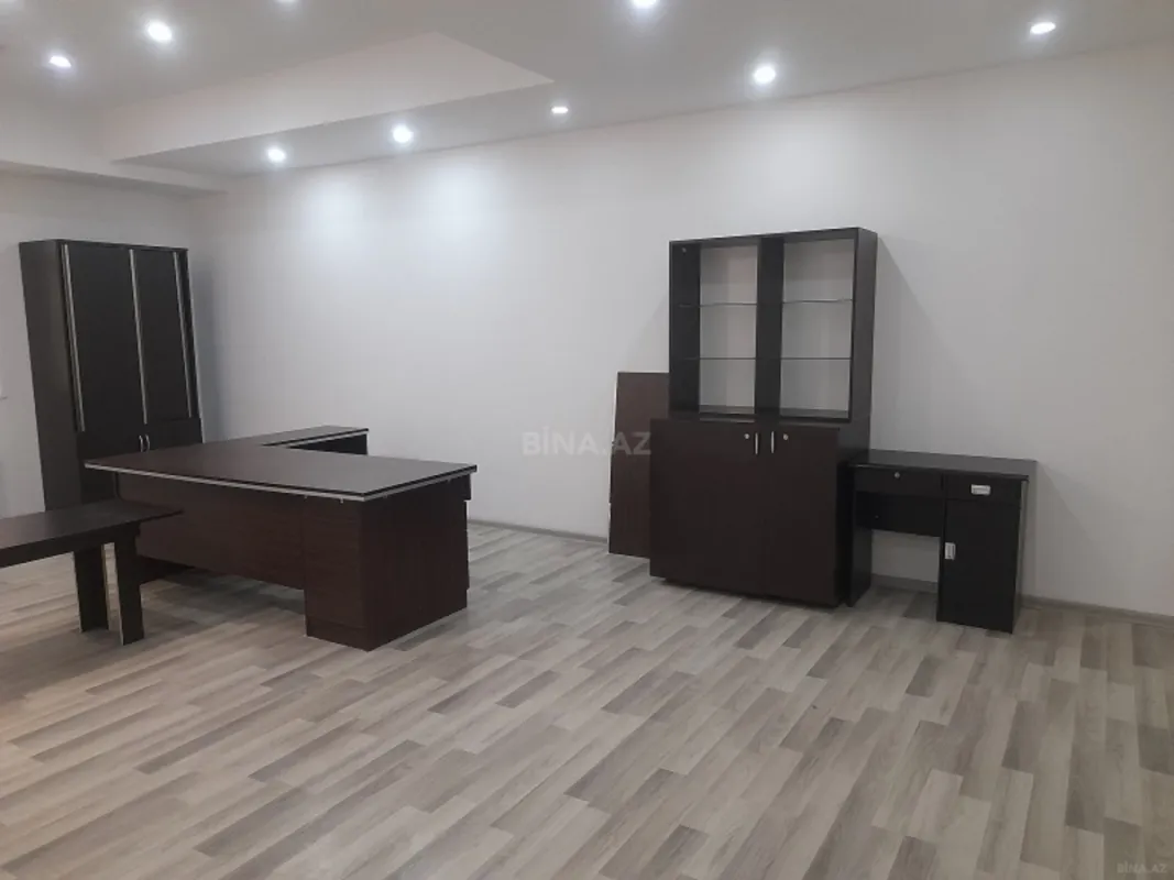Kirayə verilir 3 otaqlı ofis 155 m²