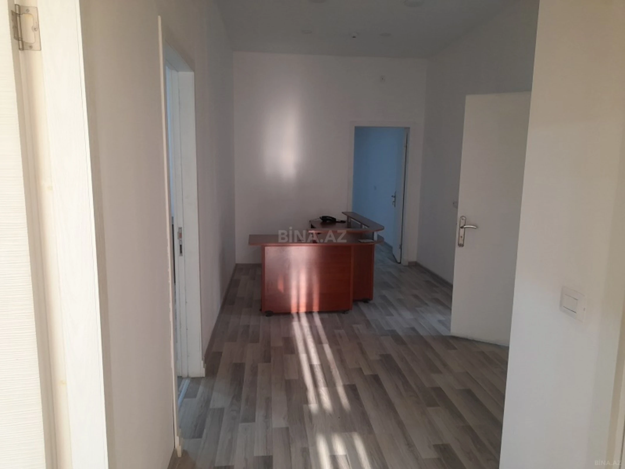 Kirayə verilir 3 otaqlı ofis 155 m²