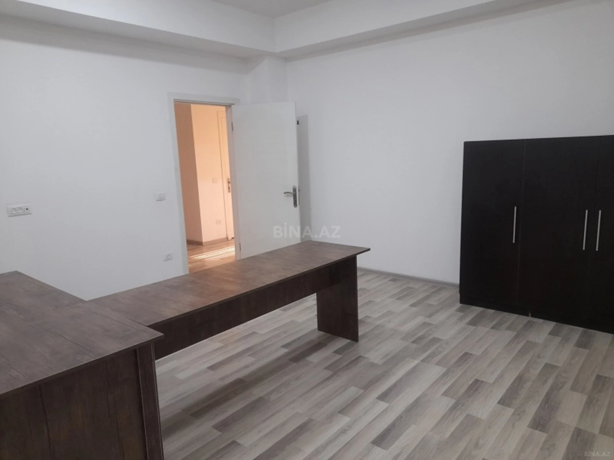 Kirayə verilir 3 otaqlı ofis 155 m²