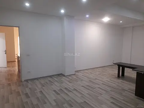 Kirayə verilir 3 otaqlı ofis 155 m²