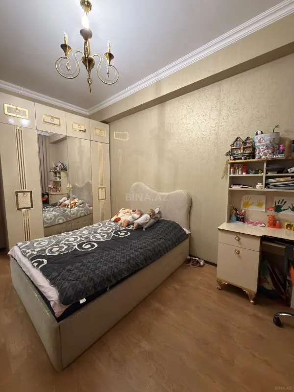 Satılır 3 otaqlı mənzil 88 m²