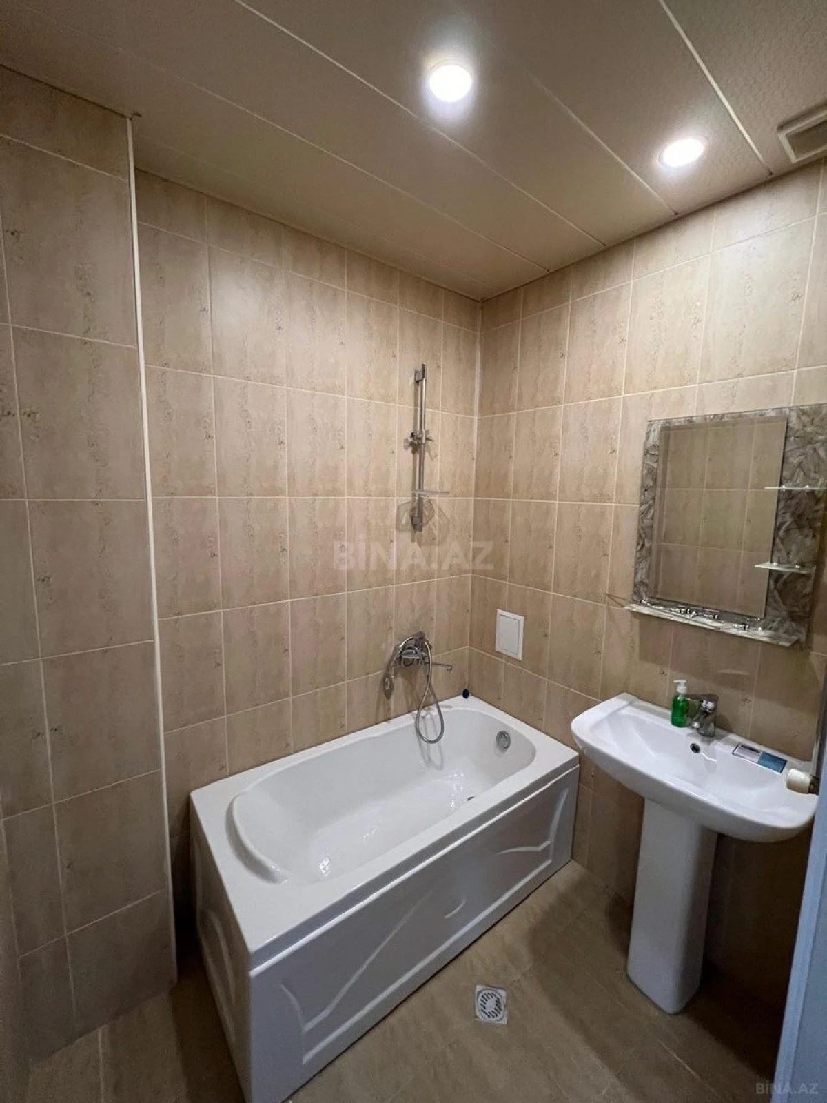Satılır 3 otaqlı mənzil 85 m²