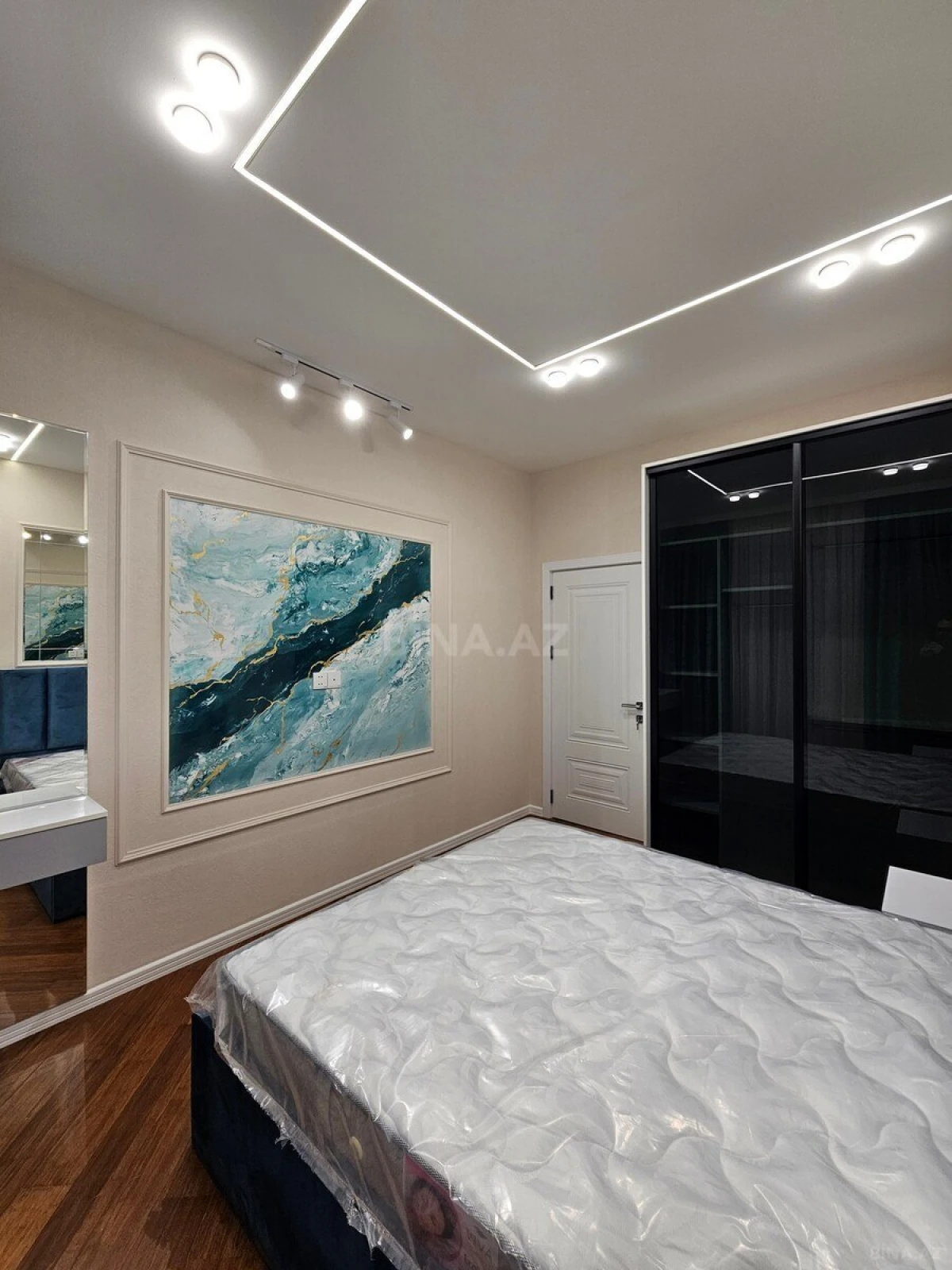 Satılır 2 otaqlı mənzil 70 m²