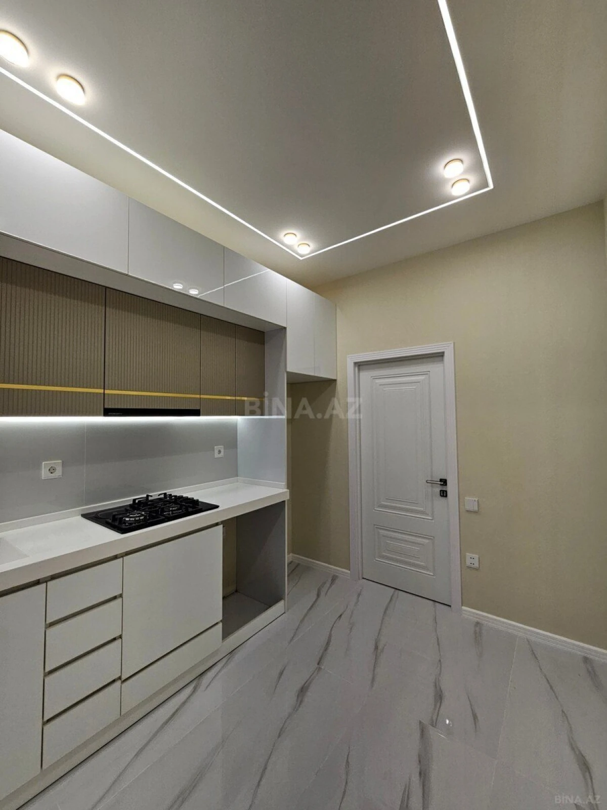 Satılır 2 otaqlı mənzil 70 m²