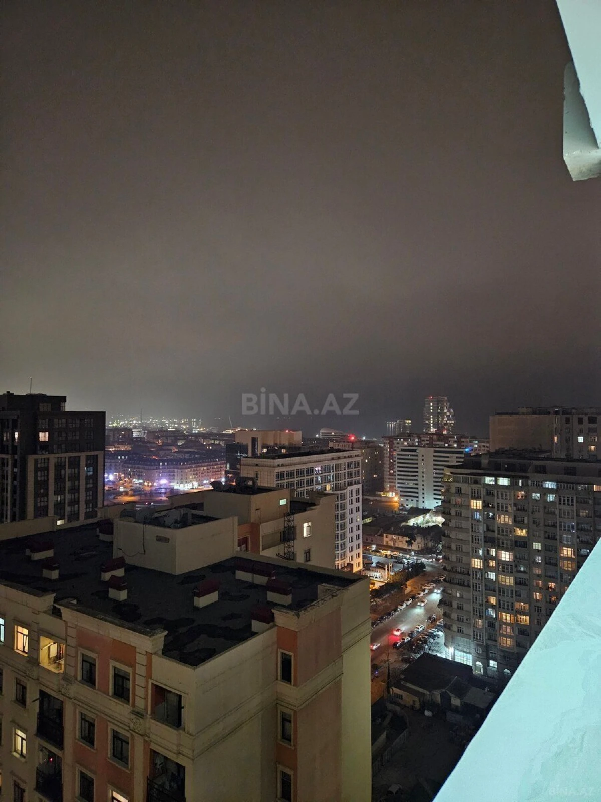 Satılır 2 otaqlı mənzil 70 m²
