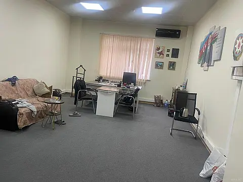Kirayə verilir 1 otaqlı ofis 50 m²