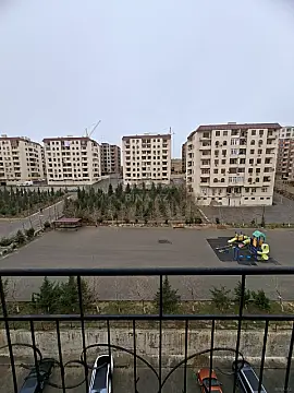 Kirayə verilir 2 otaqlı mənzil 78 m²