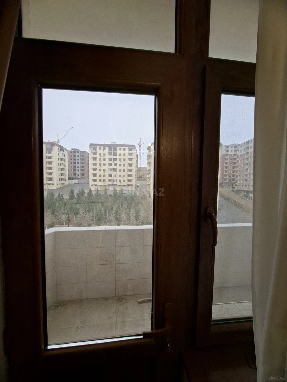 Kirayə verilir 2 otaqlı mənzil 78 m²