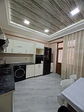Kirayə verilir 2 otaqlı mənzil 78 m²