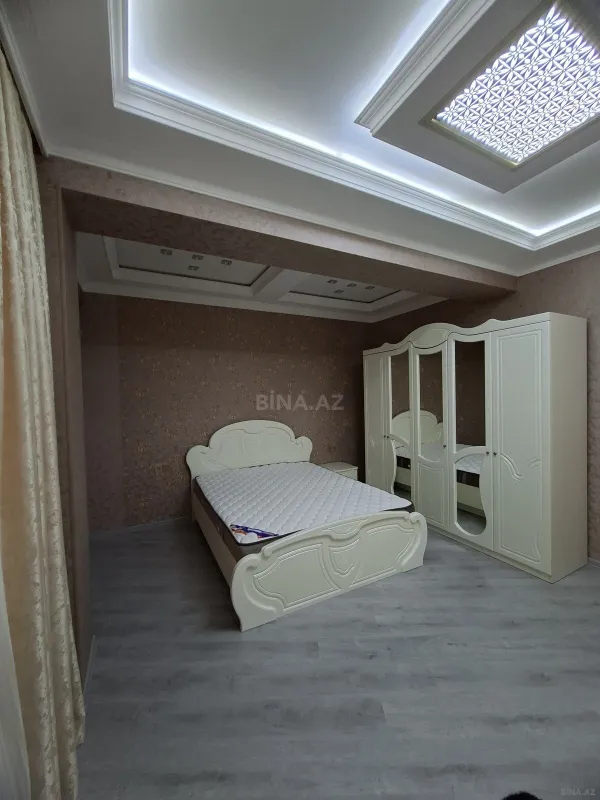 Kirayə verilir 2 otaqlı mənzil 78 m²