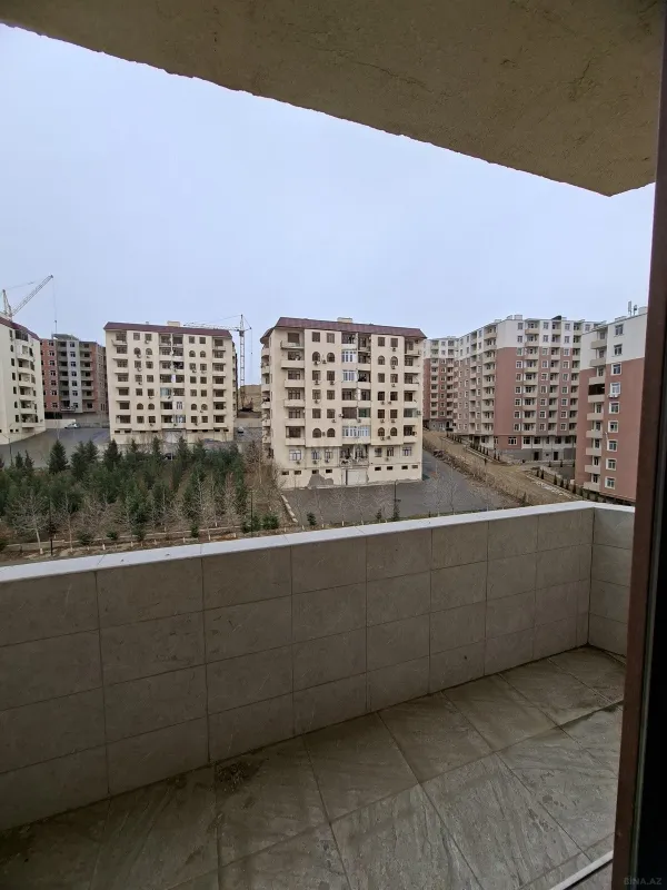 Kirayə verilir 2 otaqlı mənzil 78 m²