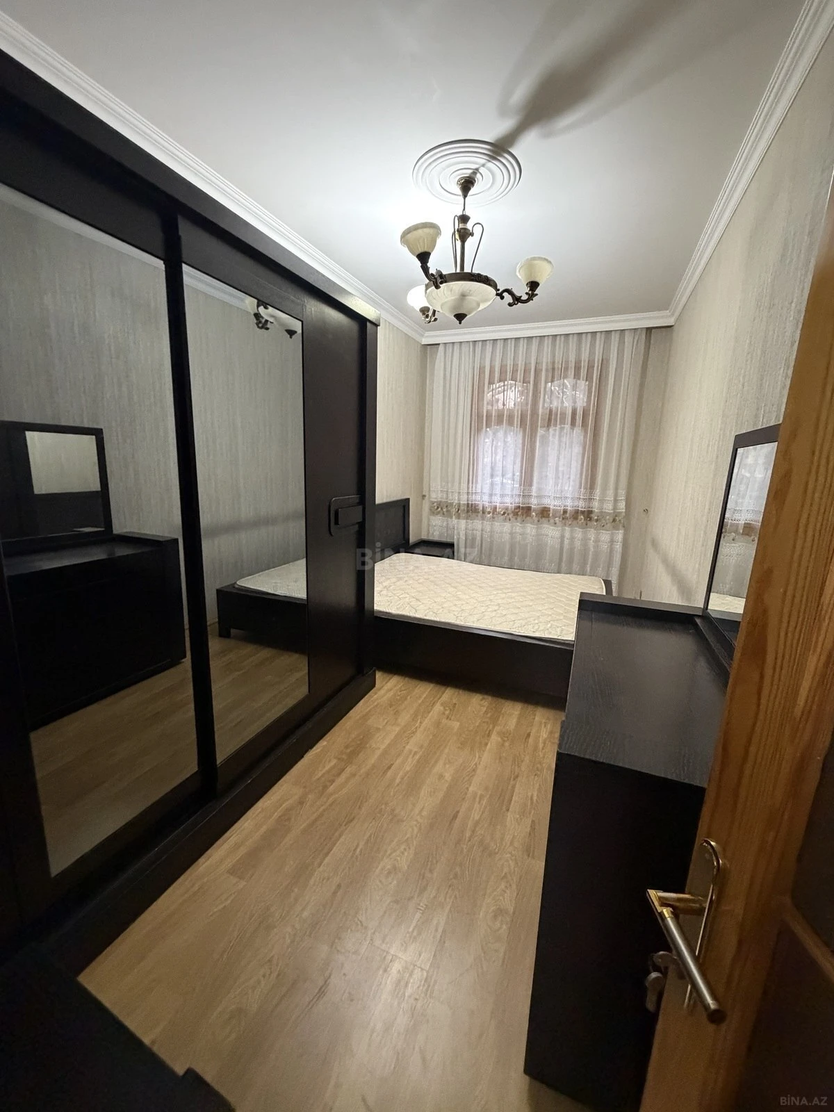 Satılır 2 otaqlı mənzil 52 m²
