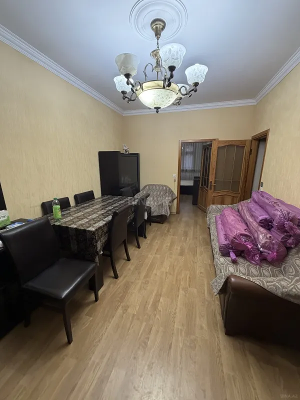 Satılır 2 otaqlı mənzil 52 m²
