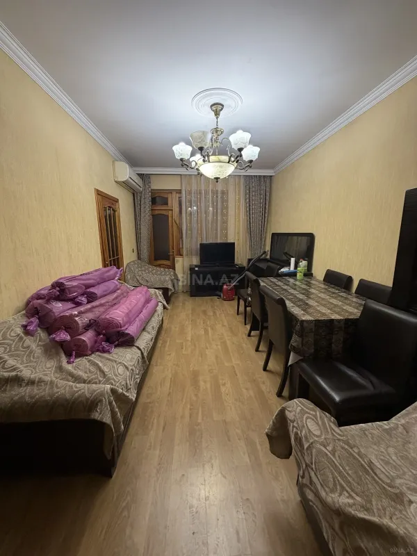 Satılır 2 otaqlı mənzil 52 m²