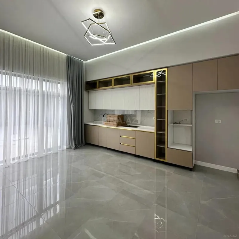 Kirayə verilir 4 otaqlı həyət evi 240 m²