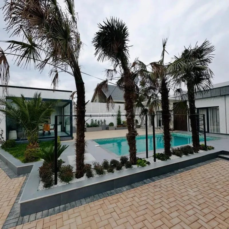 Kirayə verilir 4 otaqlı həyət evi 240 m²