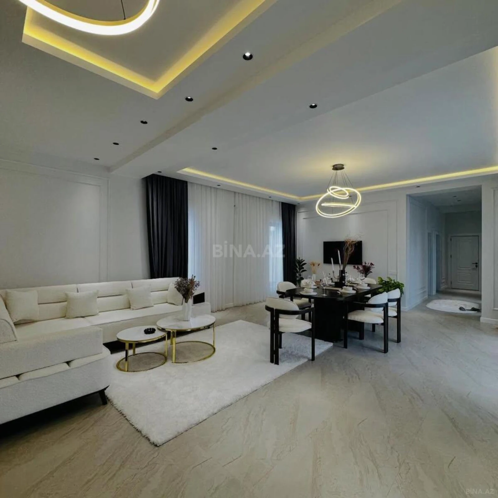 Kirayə verilir 4 otaqlı həyət evi 240 m²