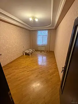 Kirayə verilir 2 otaqlı mənzil 75 m²