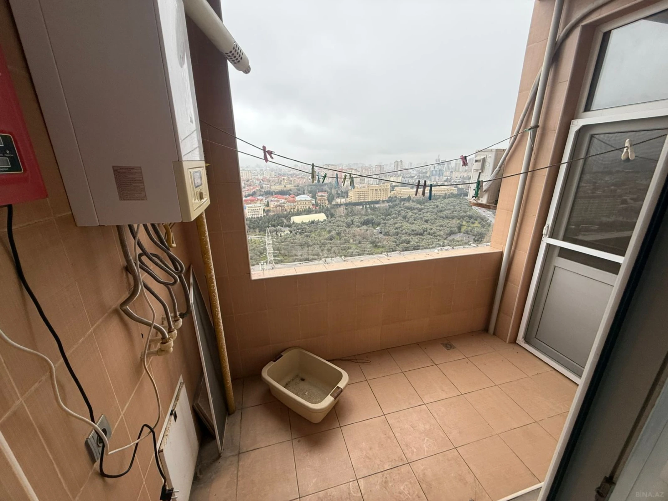 Kirayə verilir 2 otaqlı mənzil 75 m²