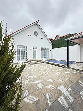 Satılır 4 otaqlı həyət evi 140 m²