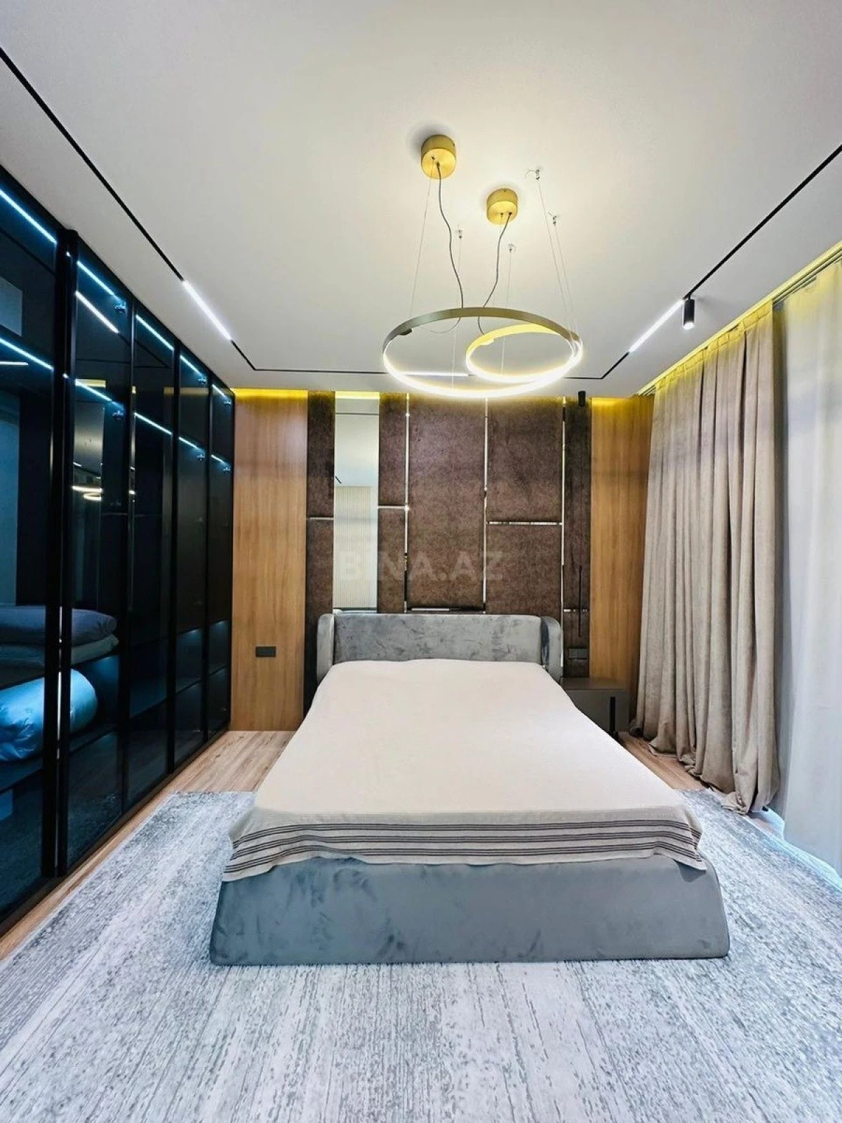 Kirayə verilir 5 otaqlı həyət evi 370 m²