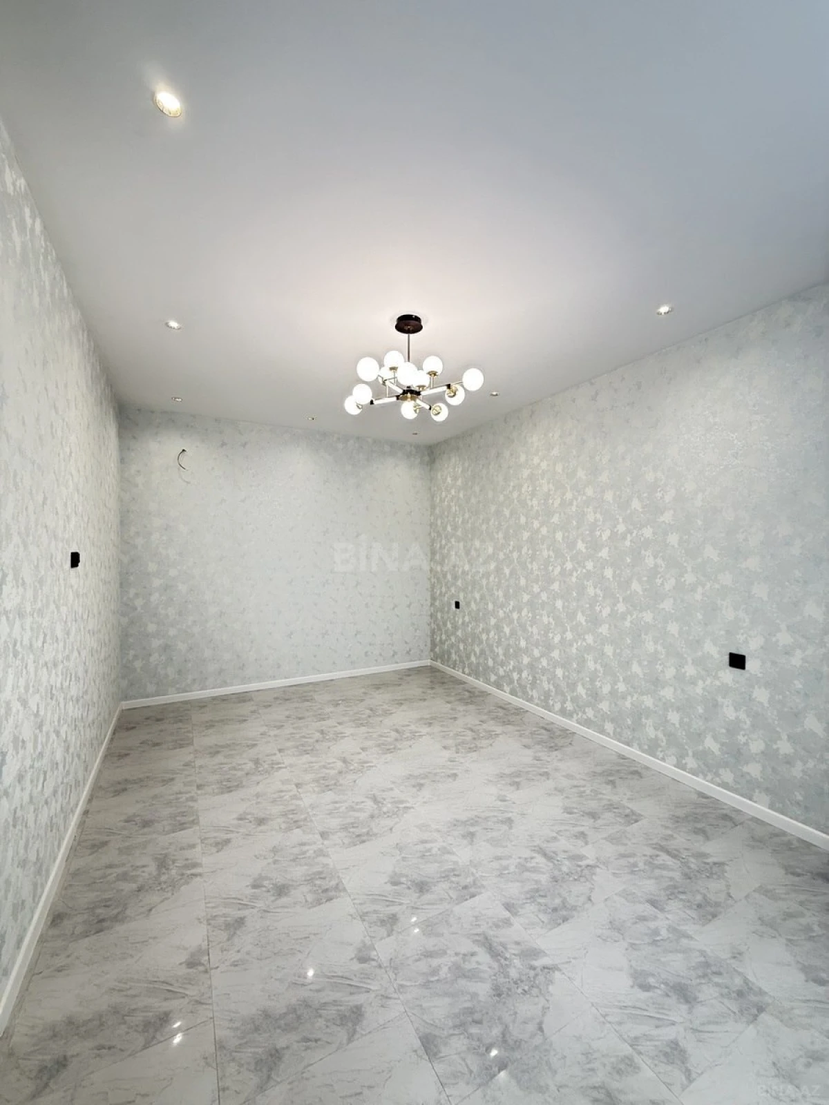 Satılır 4 otaqlı həyət evi 140 m²