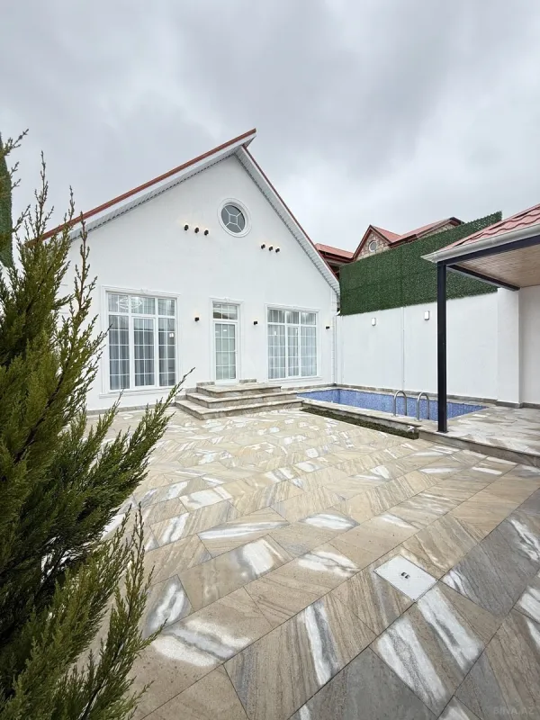 Satılır 4 otaqlı həyət evi 140 m²