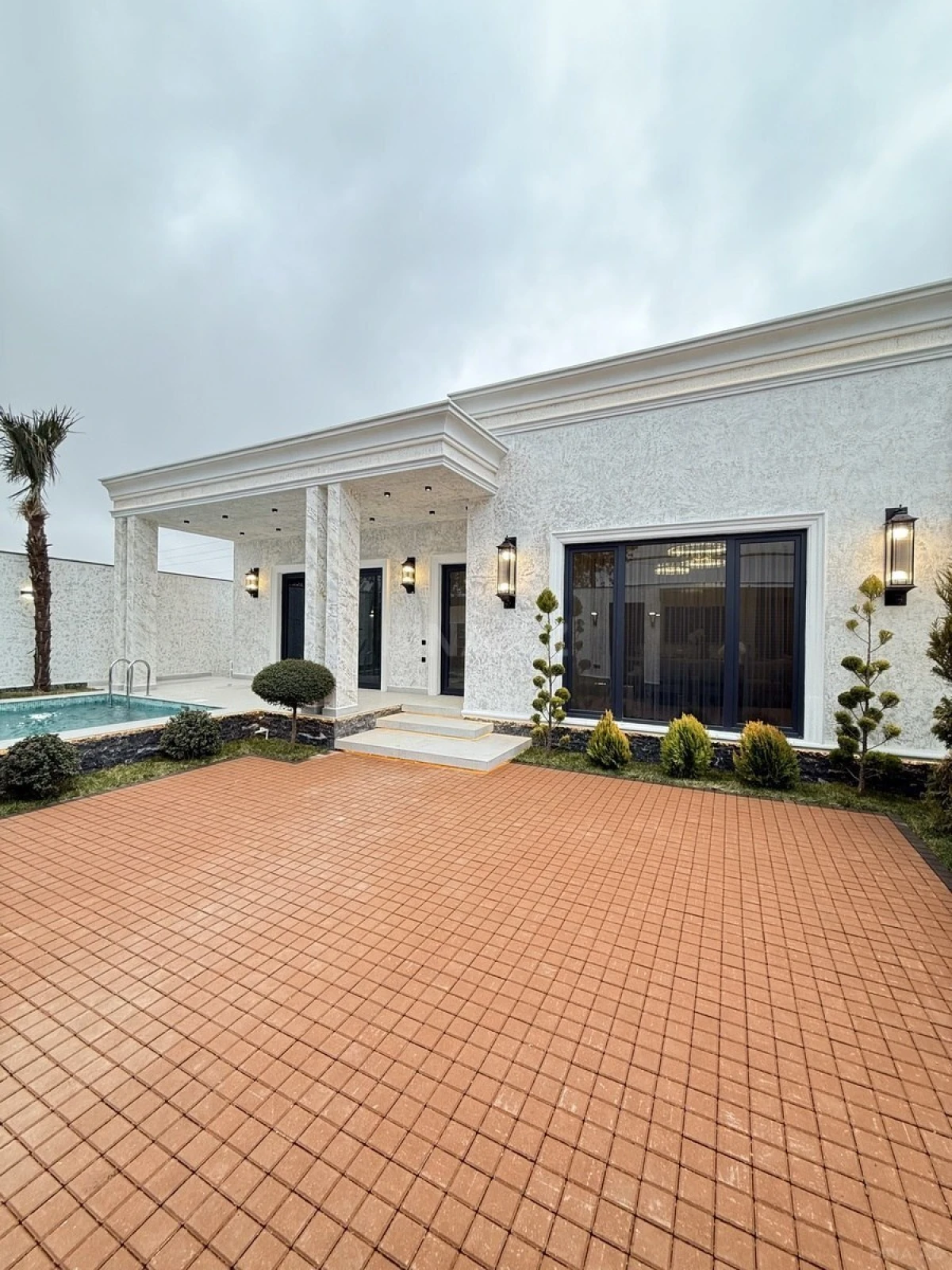 Satılır 4 otaqlı həyət evi 150 m²