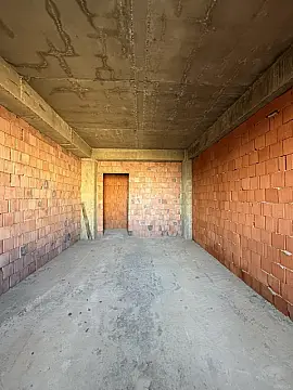 Satılır 2 otaqlı mənzil 78 m²