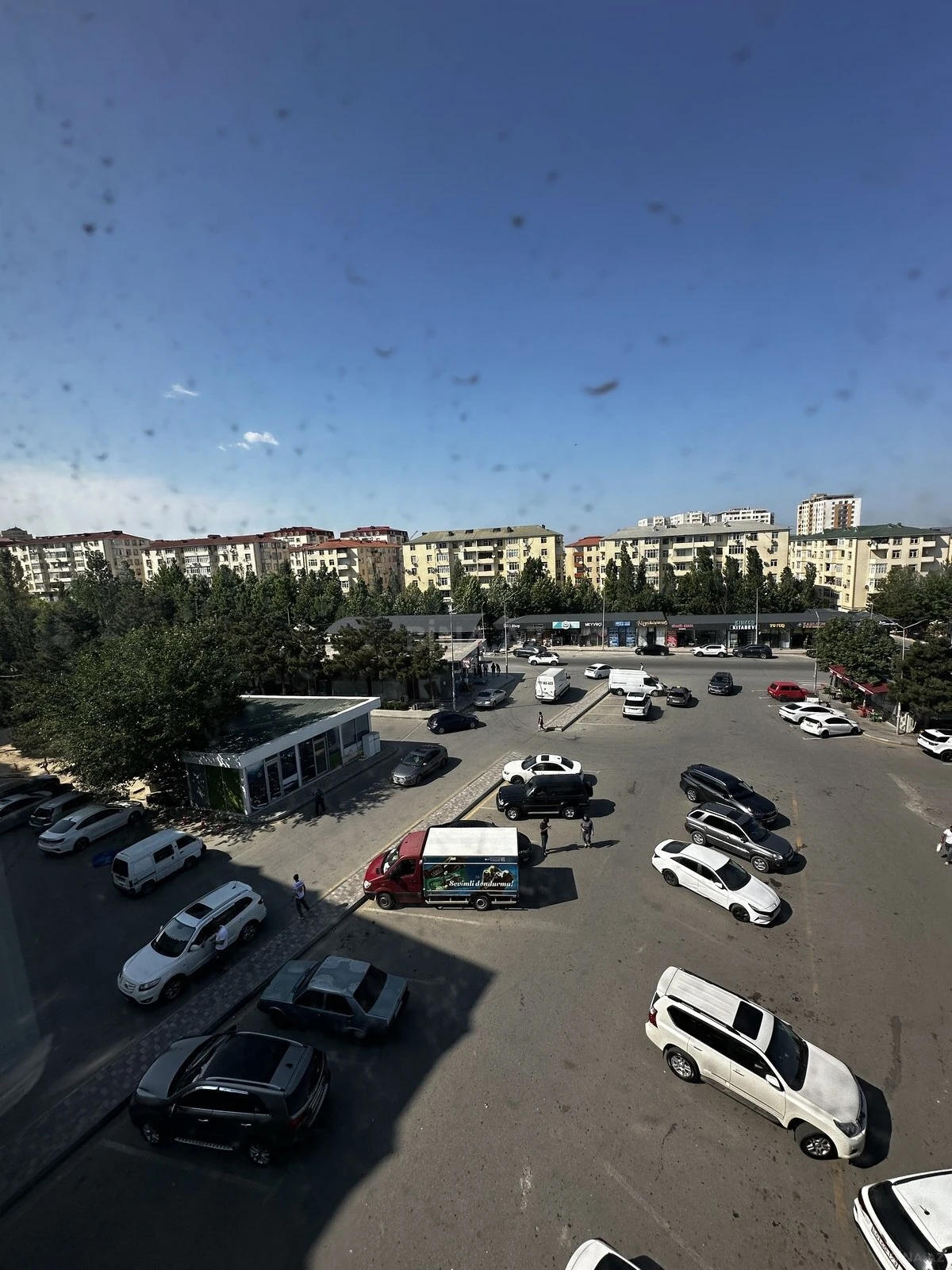 Satılır 2 otaqlı mənzil 78 m²