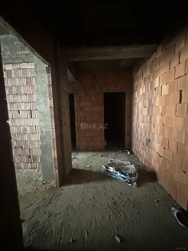 Satılır 2 otaqlı mənzil 78 m²