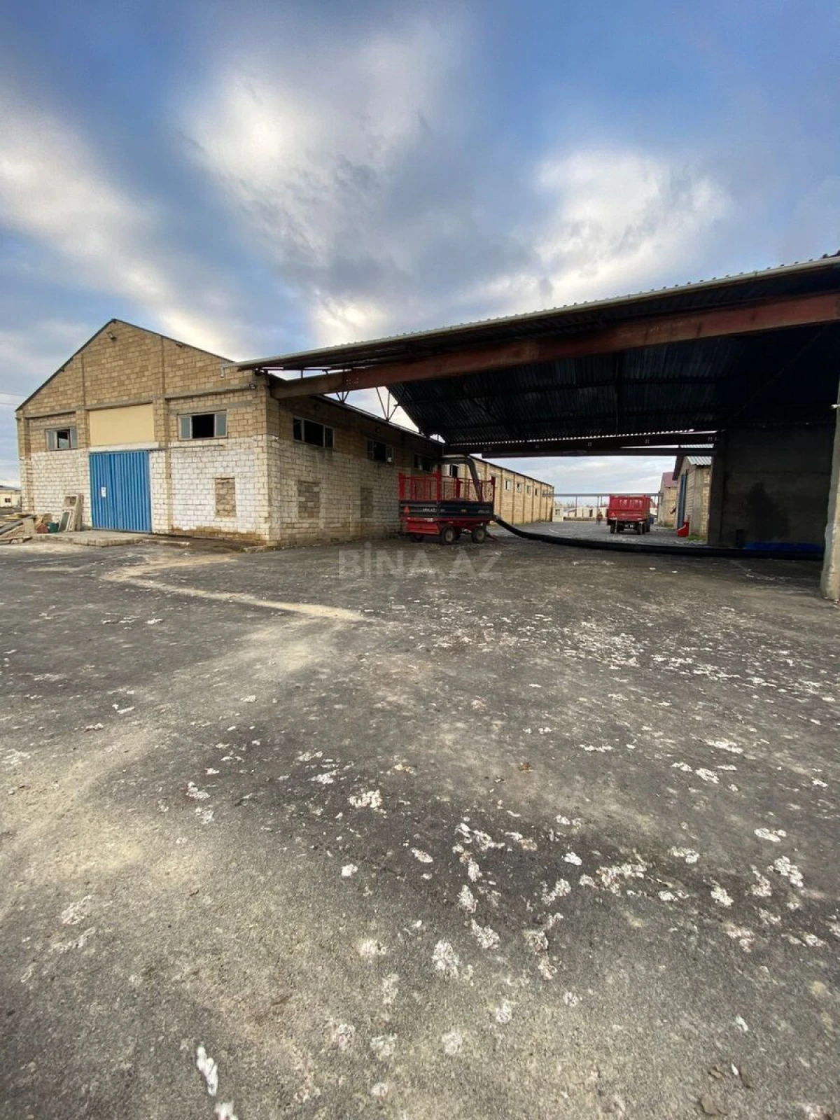 Satılır obyekt 9000 m²