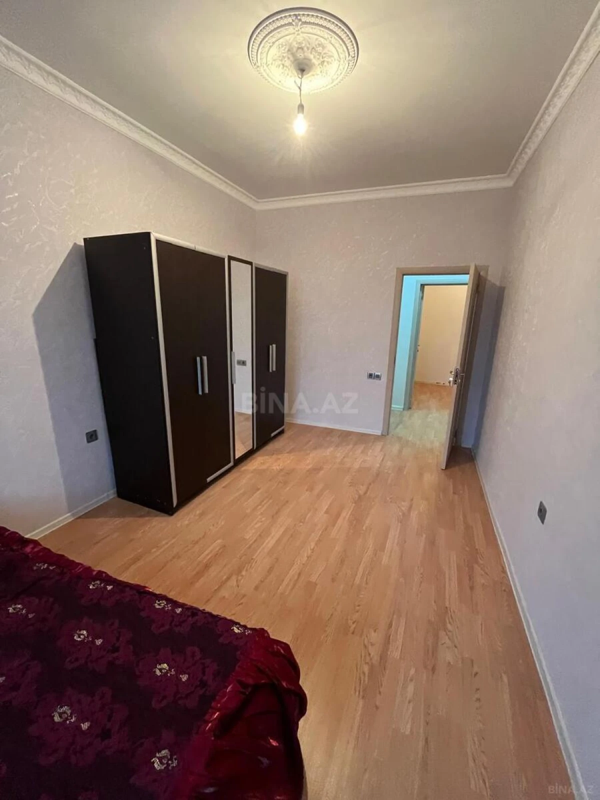 Satılır 3 otaqlı mənzil 68 m²