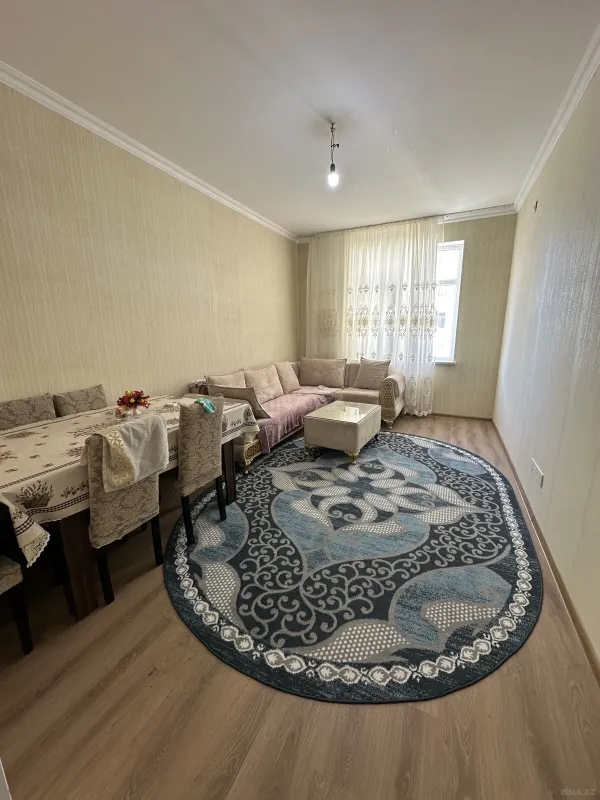 Kirayə verilir 2 otaqlı mənzil 60 m²