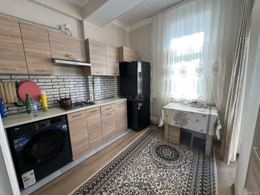 Kirayə verilir 2 otaqlı mənzil 60 m²