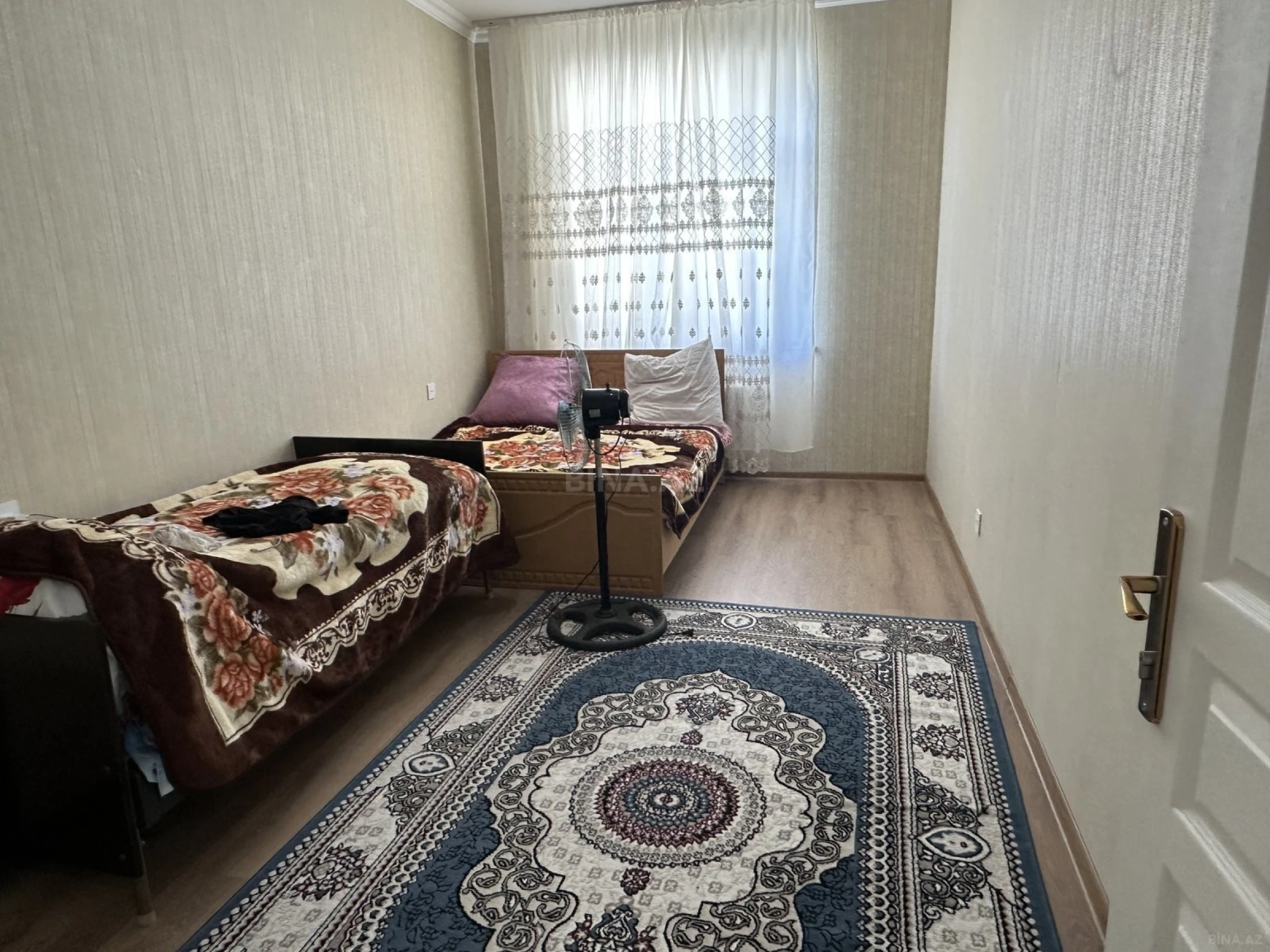 Kirayə verilir 2 otaqlı mənzil 60 m²