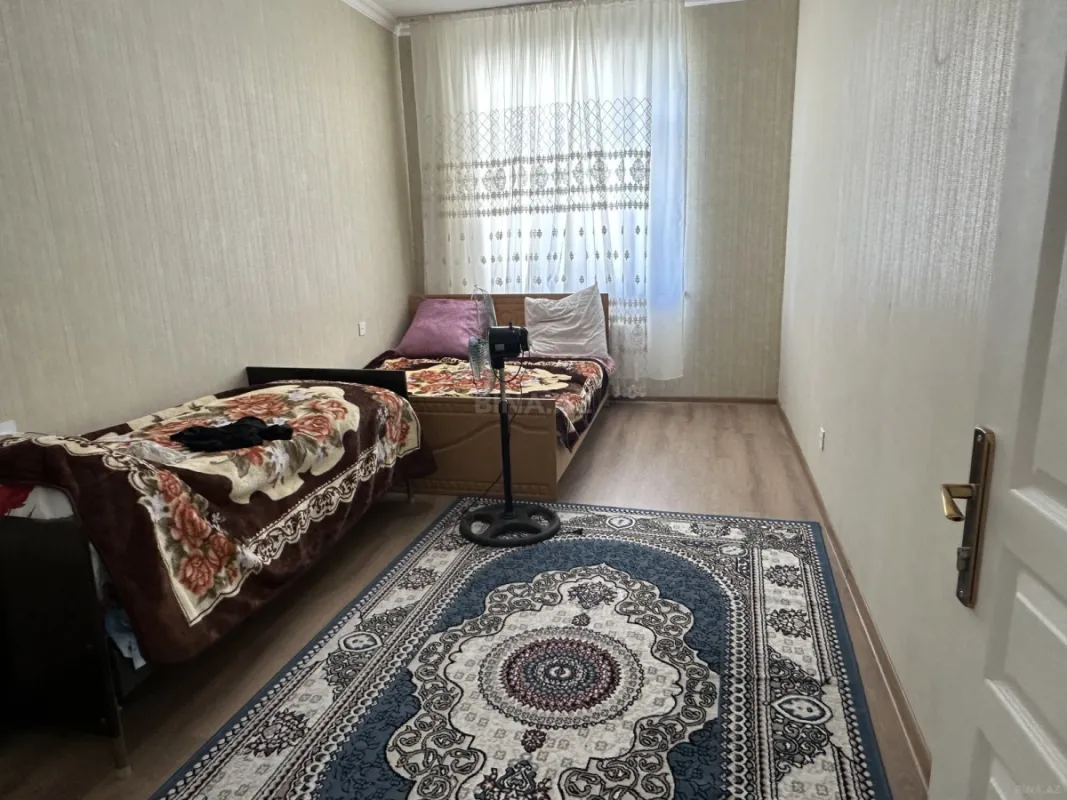 Kirayə verilir 2 otaqlı mənzil 60 m²