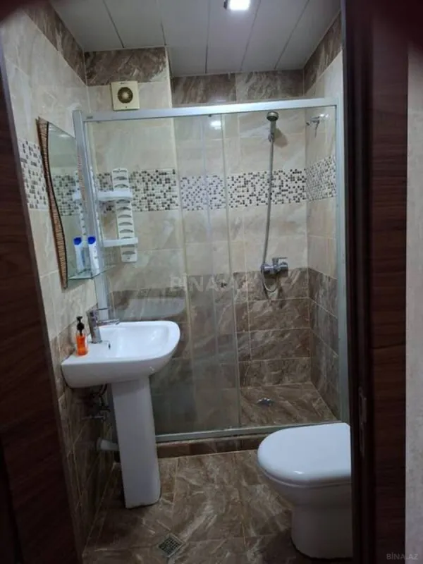 Kirayə verilir 2 otaqlı mənzil 70 m²