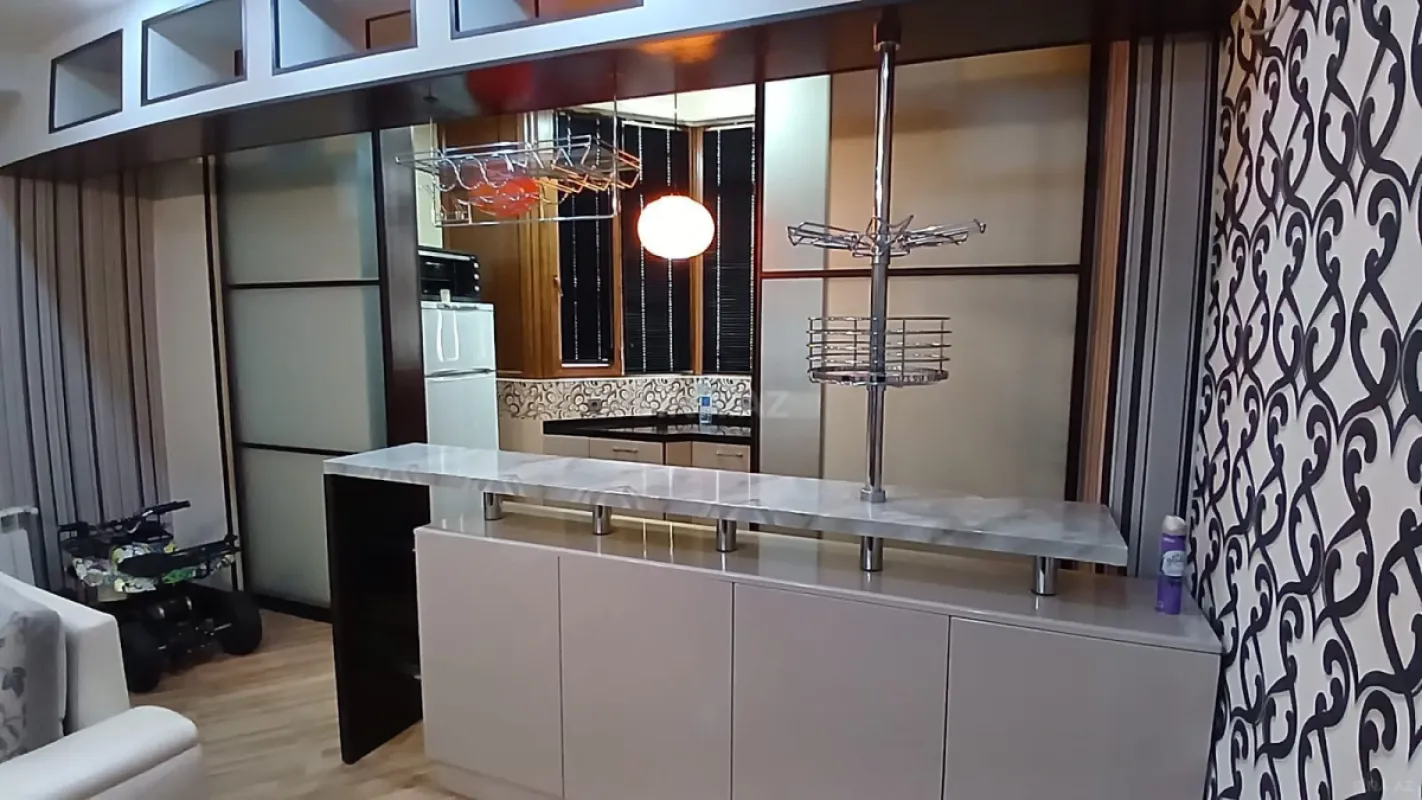 Kirayə verilir 3 otaqlı mənzil 100 m²