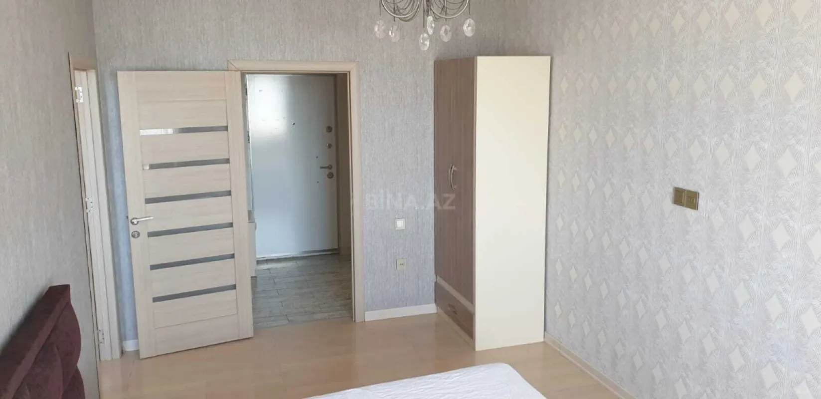 Kirayə verilir 2 otaqlı mənzil 75 m²