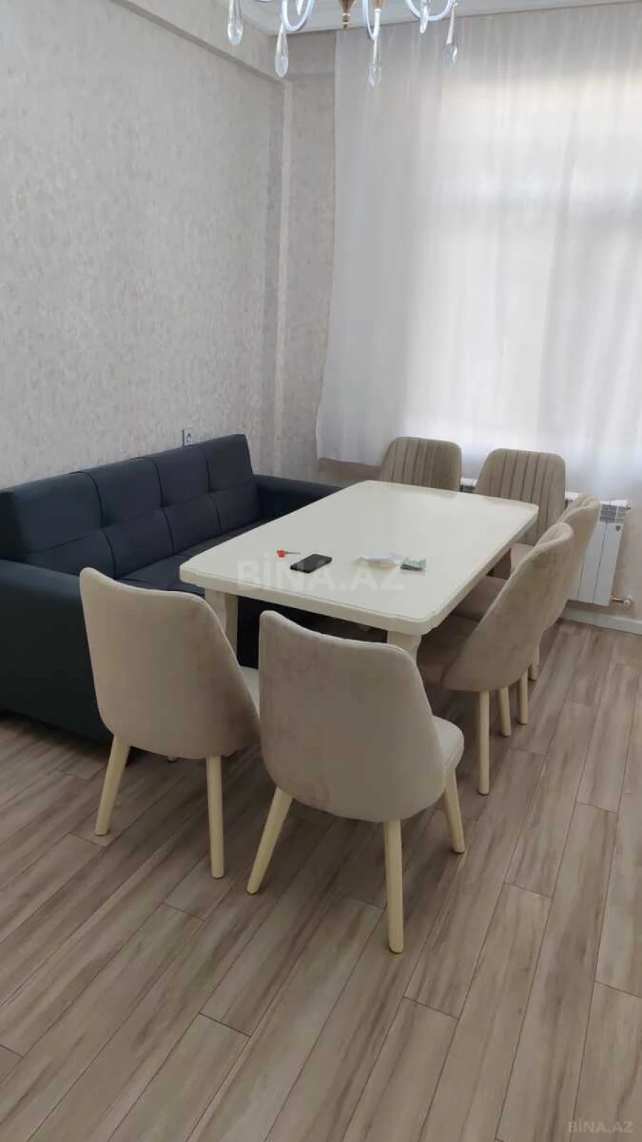 Kirayə verilir 2 otaqlı mənzil 60 m²