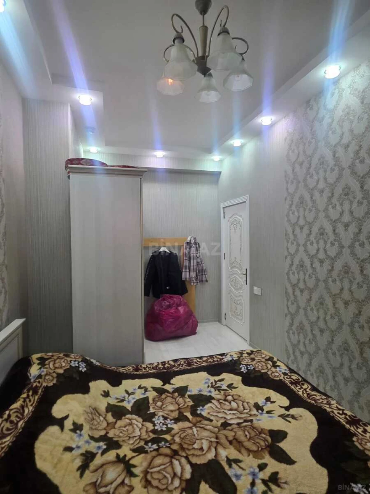 Kirayə verilir 2 otaqlı mənzil 63 m²