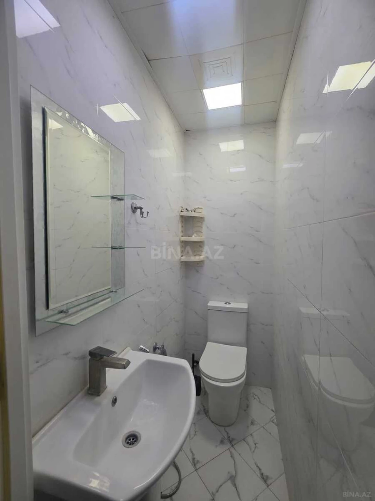Kirayə verilir 2 otaqlı mənzil 63 m²