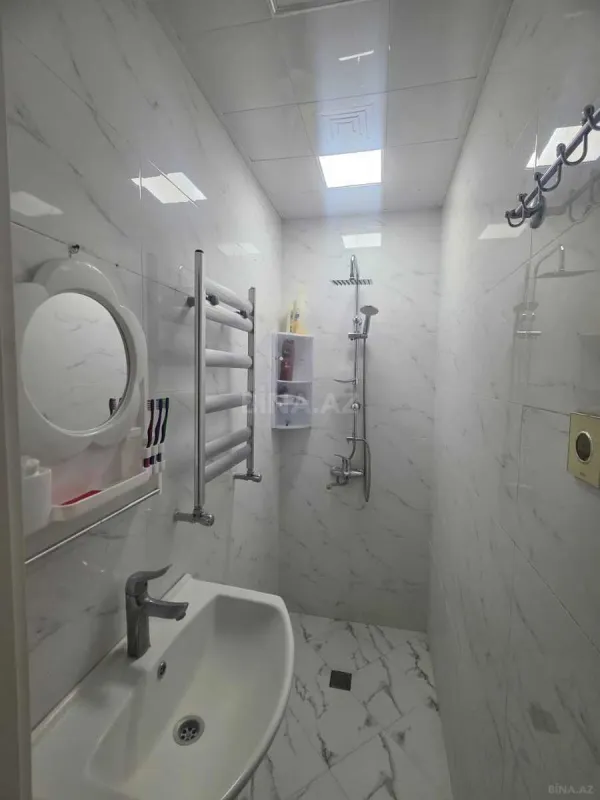 Kirayə verilir 2 otaqlı mənzil 63 m²