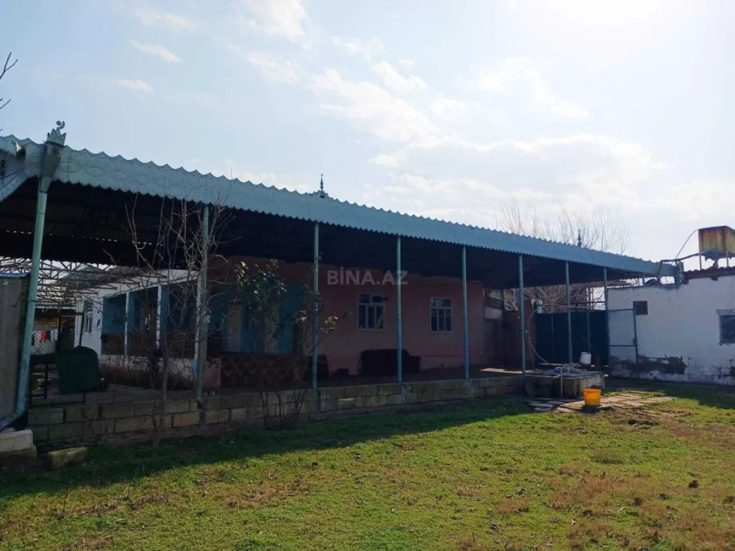 Satılır 5 otaqlı həyət evi 167 m²