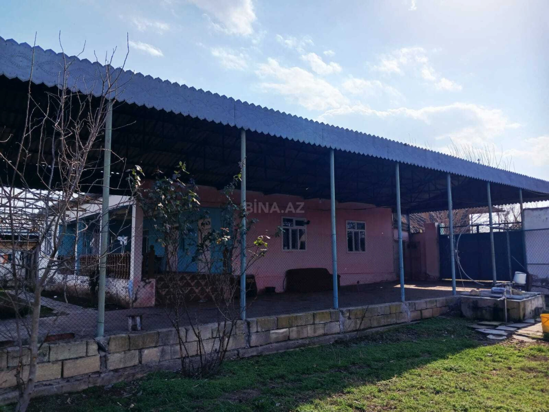 Satılır 5 otaqlı həyət evi 167 m²